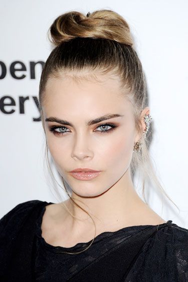 Cara Delevingne's wispy ballerina bun // The Fun Bun Hall of Fame Cara Delevingne, Beauty Hair, Makeup Inspiration, Makeup Hair, Blue Eyes, Hair And Makeup, Hair Nails, Makeup Nails, Makeup Ideas