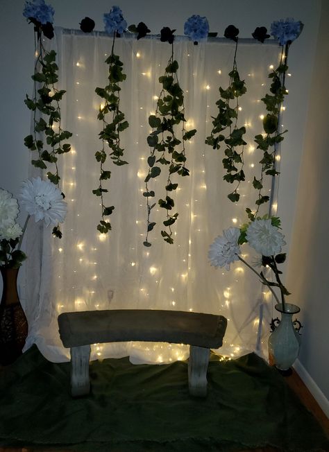 Enchanted Forest Prom Backdrop, Enchanted Forest Event Decor, Easy Enchanted Forest Decorations, Enchanted Forest Dance Decorations, Enchanted Forest Wall Decor, Enchanted Forest Decorations Prom, Enchanted Forest Theme School Dance, Fairytale Prom Theme Decor, Enchanted Forest Theme Diy