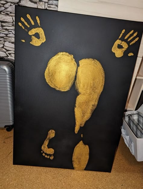 Spicy Gifts For Him, Painted Body On Canvas, Leg Painting, Canvas Art Projects, Silhouette Painting, Canvas Painting Diy, Canvas Gift, Creative Drawing, Art Business