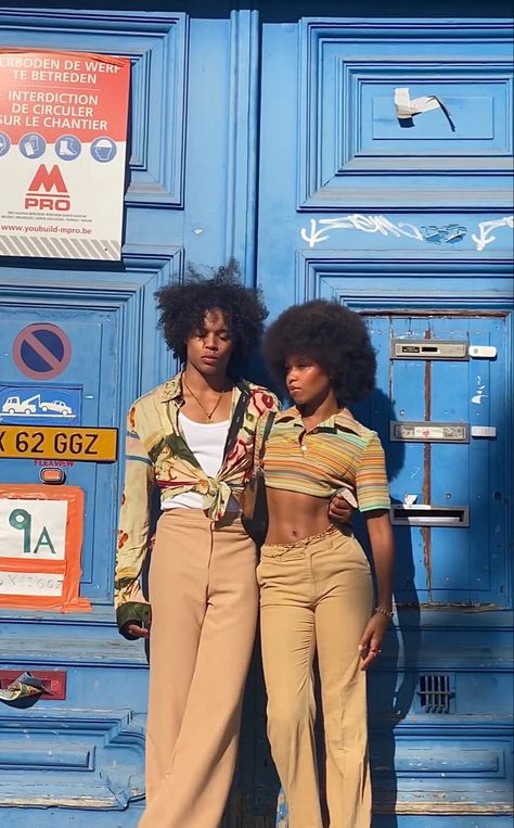 70s Black Women Fashion, 70s Outfits Black Women, 70s Black Fashion, Black Women Style, 70s Couple, 70s Black Women, Afrocentric Fashion, Couple Fits, 70s Inspired Fashion