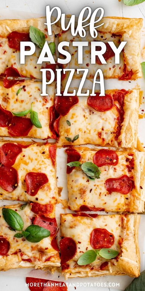 Puff Pizza Recipe, Pizza Using Puff Pastry, Puff Pastry Pizza Appetizers, Pizza Pastry Puffs, Pastry Dough Dinner Ideas, Puffed Pastry Pizza, Meals With Puff Pastry, Pastry Puff Pizza, Dinner Ideas With Puff Pastry