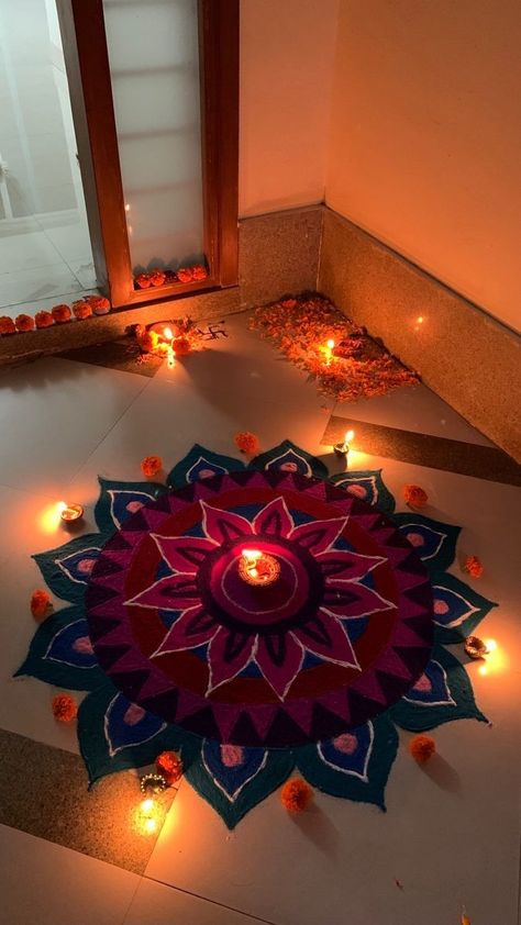 Rangoli Designs Photo, Diwali Aesthetic Decoration, Diwali Rangoli Snapchat Story, Diwali Rangoli Decoration, Diwali Decor Aesthetic, Diwali Rangoli Snap, Rangoli In Diwali, Aesthetic Rangoli Ideas, Rangoli Snapchat Story