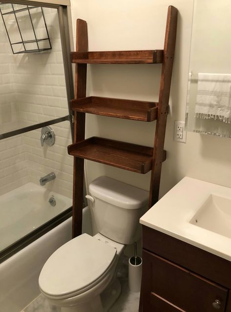 Bathroom Storage Behind Toilet, Behind Toilet Shelves, Bathroom Organization Hacks, Toilet Shelves, Simple Bathroom Decor, Toilet Installation, Over Toilet, Diy Bathroom Storage, Diy Kitchen Storage