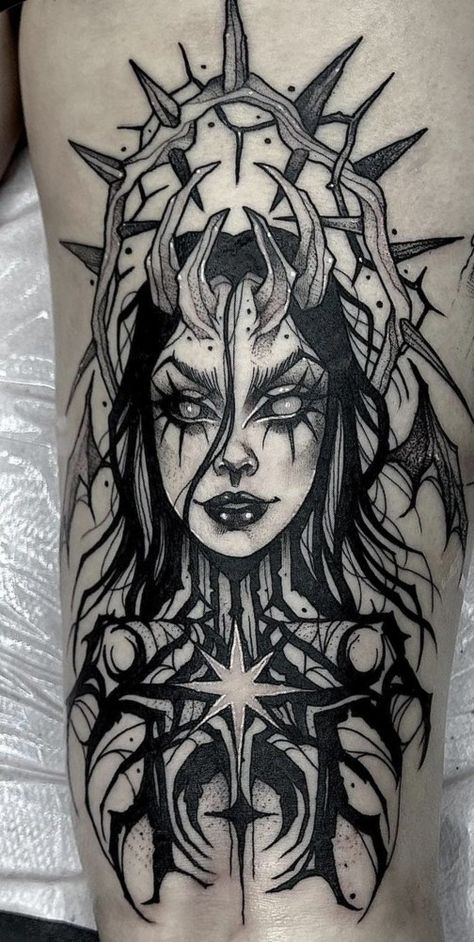 Tato Dark, Tattoo Of A Women, Unique Tattoos For Women Creative, Dark Spooky Tattoos, Black Goth Tattoo, Tattoo Of Female Face, Tattoo Ideas Dark Art, Demon Hand Tattoo Design, Evil Back Tattoo