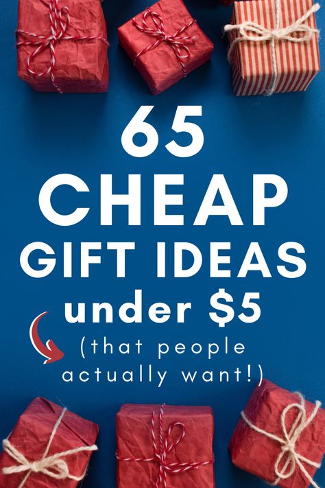 Best gifts under $5! These small cheap gift ideas are perfect for teachers, coworkers, employees, friends, or even family! Christmas Gifts Under 5 Dollars, Gifts Under 5 Dollars, 5 Senses Gift For Boyfriend, Coworker Holiday Gifts, Small Gifts For Coworkers, Joululahjat Diy, Diy Gifts For Christmas, Selamat Hari Valentine, Cheap Gift Ideas