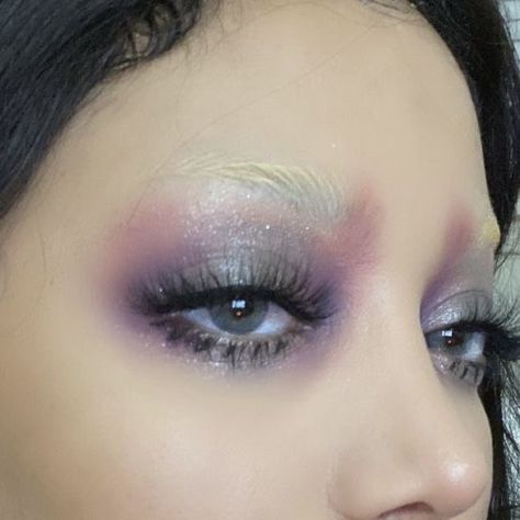 Mermaidcore Makeup, Goth Editorial, Mine Makeup, Makeup Purple, Weird Style, Classy Lifestyle, Euphoria Makeup, Nails Love, Princess Beauty