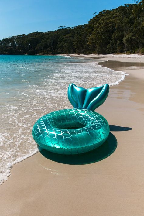 Pool Floats Aesthetic, Summer Party For Kids, Cute Pool Floats, Summer Kids Party, Beach Floats, Pool Ring, Baby Pool Floats, Cool Pool Floats, Pool Tube