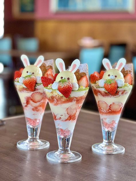 Strawberry Parfait, Easter Sweets, Cooking Stuff, Kawaii Dessert, Kawaii Cooking, Cream Puff, Cute Baking, Cute Food Art, Ideas For Easter Decorations