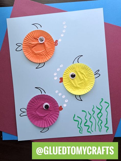 Cupcake Cupcake Liner Art, Cupcake Liner Crafts For Kids, Crafts With Cupcake Liners, Pre K Crafts Easy, Cupcake Liner Fish, Beach Crafts For Toddlers, Afterschool Crafts, Card Crafts For Kids, Fish Crafts Preschool