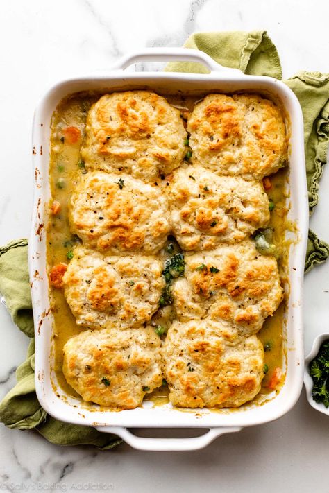 Vegetable Pot Pie, Veggie Pot Pie, Vegetarian Pot Pie, Vegetable Pot Pies, Pot Pie Casserole, Chicken Pot Pie Casserole, Pot Pie Filling, Vegetarian Casserole, Sally's Baking