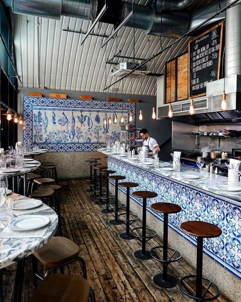 Prettiest Restaurants In London: Dine In Style At These Gorgeous Spots Brunswick House, Turkish Restaurant, Restaurants In London, Brunch Restaurants, Rustic Restaurant, Greek Restaurants, Outdoor Eating, London Restaurants, Vintage Interiors