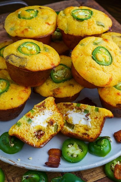 Baked Cornbread, Cornbread Muffins Recipe, Cheddar Cornbread, Mexican Cornbread, Crescent Recipes, Bread Muffins, Cornbread Muffins, Jalapeno Popper, Green Peppers