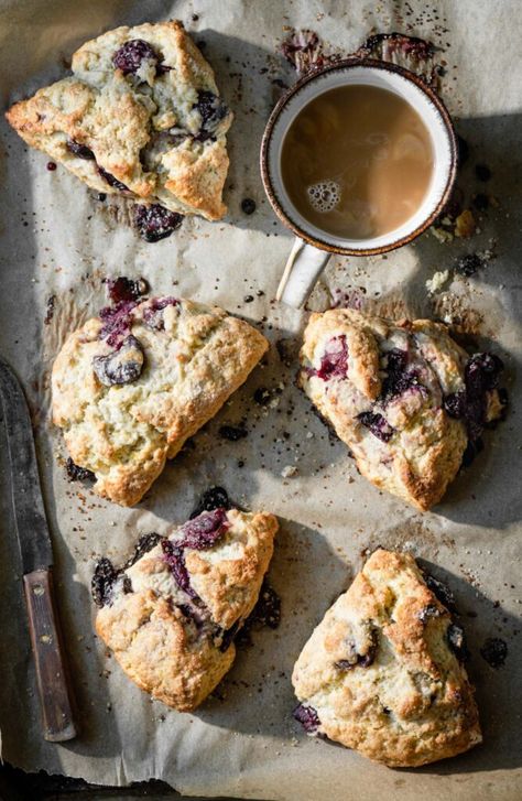 Cherry Scones Recipe, Easy Scones, Lavender Glaze, Fresh Cherry Recipes, Breakfast Cakes, Blackberry Lemon, Cherry Scones, How To Make Scones, Lemon Scones