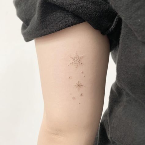 Small Snowflake Tattoo, Snowflake Tattoos, Snowflake Tattoo, Snow Tattoo, Snow Flake Tattoo, Tiny Wrist Tattoos, Small Girly Tattoos, Cute Little Tattoos, Small Hand Tattoos