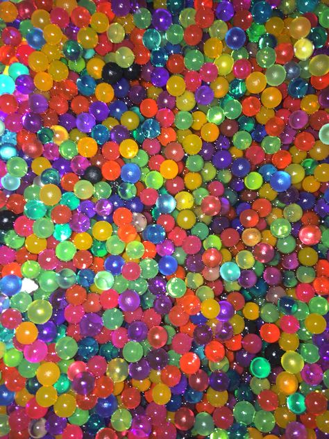 Orbeez Orbeez Ideas, Bath Pearls, Sensory Activity, Christmas Gift List, Water Beads, Barbie Party, Activity For Kids, Barbie Accessories, Lol Dolls