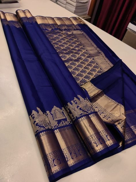 Kerala Saree Blouse Designs, Engagement Saree, Saree Kanchipuram, Kanjivaram Sarees Silk, Lehenga Saree Design, Bridal Sarees South Indian, Simple Saree Designs, Indian Bridal Sarees, New Saree Designs