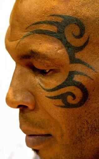 iron mike tyson Mike Tyson Face Tattoo, Cool Face Tattoos, Mike Tyson Tattoo, Maori Tattoo Patterns, Maori Face Tattoo, Maori Tattoo Meanings, Boxer Tattoo, Ta Moko Tattoo, Maori Tribe