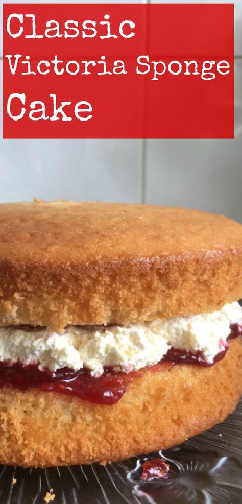 Classic Victoria Sponge Cake. Easy recipe for how to make a classic Victoria sponge Cake, a popular British cake, traditionally eaten at afternoon tea. British Sponge Cake Recipe, Victorian Sponge Cake Recipe, Easy Sponge Cake Recipe, Victoria Sponge Recipe, Sponge Cake Easy, Cake Easy Recipe, Cake Recipes Uk, British Cake, Welsh Cakes