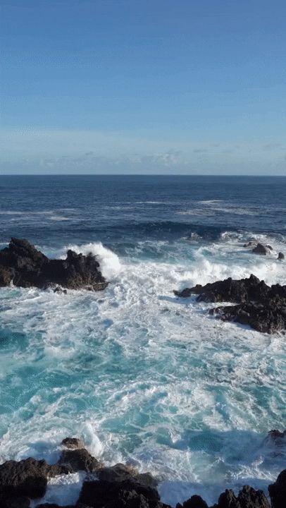 See View Beautiful, Calming Ocean Video, See Waves Video, Calm Places Nature, Ocean Videos Waves, Waves Hitting Rocks, Weathering With You, Video Of Ocean, See Waves