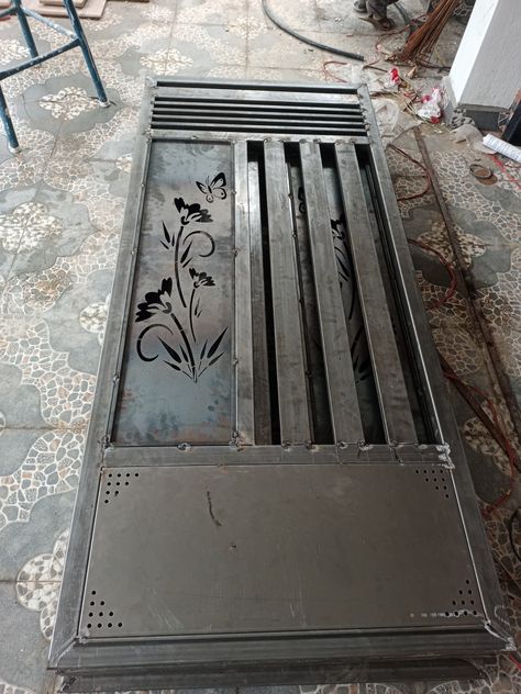 Latest Gate Design, Iron Main Gate Design, Welding Works, Door And Window Design, Home Gate Design, Gate Wall Design, Grill Gate Design, Metal Doors Design, Steel Door Design