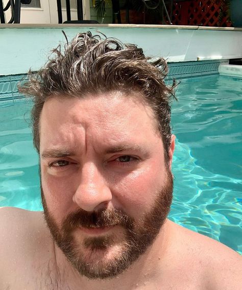 Chris Young on Instagram: “What do you mean something is wrong with my hair?? #vacation #overdue #famousfriends” Chris Young Pictures, Chris Young Songs, Hair Vacation, Chris Young Music, Josh Turner, Apple Gift Card, Chris Young, What Do You Mean, My Hair