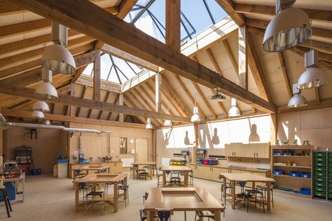 Design Technology Block, St James School | Squire and Partners; Photo: Gareth Gardner | Archinect Workshop Architecture, High School Design, Wooden Workshops, Timber Frame Building, Design Workshop, Wood Architecture, Workshop Design, Timber Construction, Traditional Building