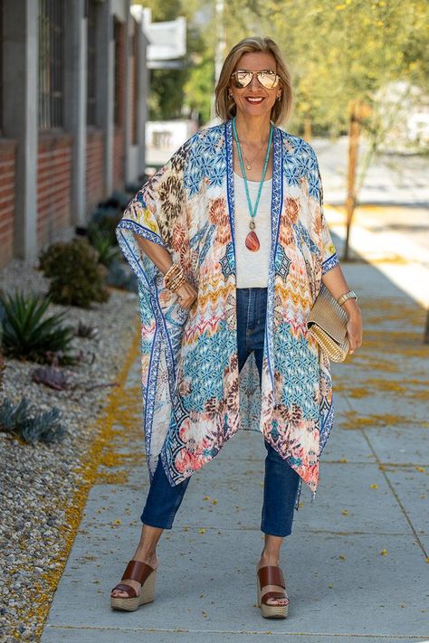 Printed Kimono Jacket, Kimono Outfits, Moroccan Print, Kimono Outfit, Plain Outfits, Flower Watercolor, Just Style, Boho Kimono, Womens Kimono