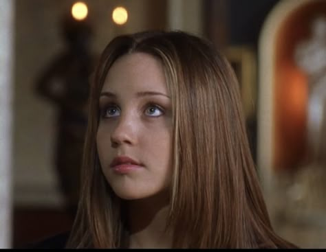 Amanda Bynes 2000s, 90s Makeup Look, What A Girl Wants, Amanda Bynes, Woman Crush, Look Alike, Face Claims, Pretty Woman, Hair Inspo