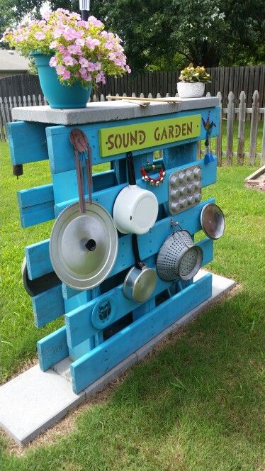 Outdoor Musical Playground, Diy Sensory Playground, Diy Backyard Toys For Kids, Diy Preschool Playground, Garden Children Play Area, Garden Toys Diy Outdoor Play, Diy Sound Garden, Childcare Outdoor Ideas, Outdoor Nursery Garden