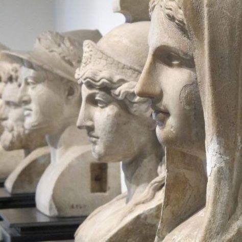 Ancient Roman Statues, Annabeth Chase Aesthetic, Athena Aesthetic, Roman Statues, Athena Cabin, Roman Statue, Pompeii And Herculaneum, Greek Gods And Goddesses, Annabeth Chase