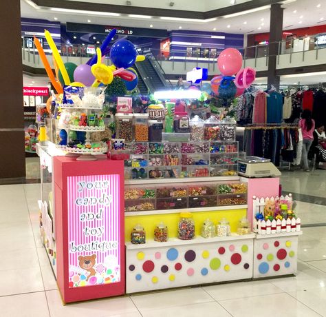 Candy Kiosk, Candy Room, Kiosk Design, Jolly Rancher, Food Court, Candy Store, Candy Shop, Candy Boxes, Retail Display