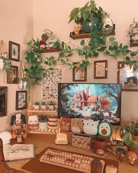 Erin 🍄 🪴 | Cozy Games ☕️ on Instagram: “Happy Monday friends ! I hope everyone’s weekend was lovely 🧡🤗 it’s a holiday for me here so I’ll be spending as much time outside and…” Games Room Inspiration, Cozy Games, Cozy Desk, Cozy Office, Cozy Home Office, Gamer Room Decor, Store Hacks, Gaming Setups, Dollar Store Hacks