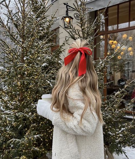 herloveislikeadrug Cabello Afro Natural, Estilo Ivy, Kadeřnické Trendy, Vlasové Trendy, Winter Inspo, Cosy Christmas, Animale Rare, Christmas Inspo, Christmas Feeling