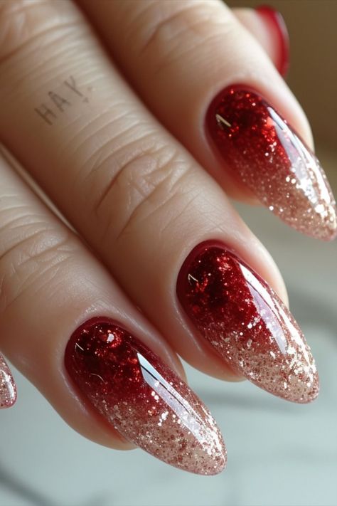 Stunning and Sophisticated Red Rose Nail Art Designs to Make a Bold Fashion Statement Red Rose Nail Art, Rose Nail Art Designs, Lavish Nails, Xmas Nail Designs, Red Ombre Nails, Nail Extensions Acrylic, Bridal Nail Art, Rose Nail Art, Red Valentine