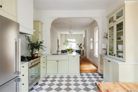 1920s Kitchen Remodel, Victorian Home Renovation, 1920s Kitchen, Old Victorian Homes, Built In Banquette, White Wash Brick, Gray And White Kitchen, Victorian Kitchen, Fall Kitchen