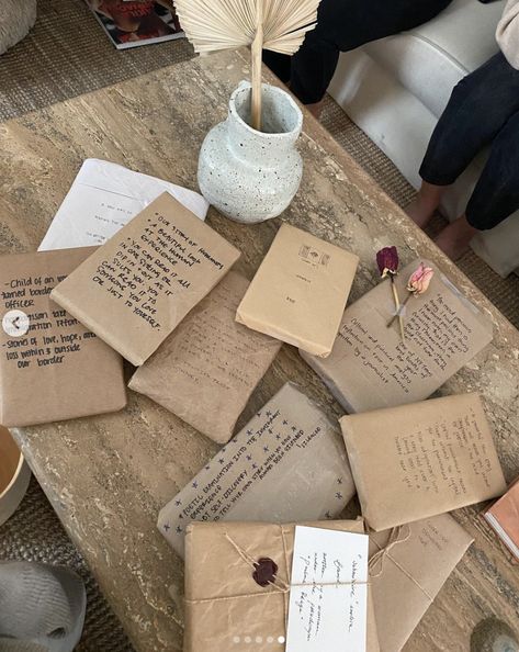 Writing On Brown Paper Wrapping Ideas, Paper Wrapped Books, Book Gift Ideas Present, Wrapped Books, Diary Covers, Mail Gifts, Diary Gift, Book Wrap, Blind Date