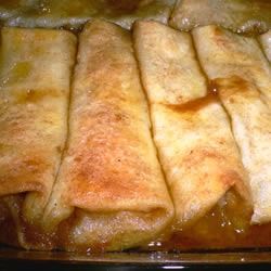 Apple Enchiladas Recipe, Apple Enchiladas, Can Apple Pie Filling, Apple Pie Enchiladas, Quick Apple Dessert, Enchilada Ingredients, Canned Apple Pie Filling, Canned Apples, Apple Pie Filling