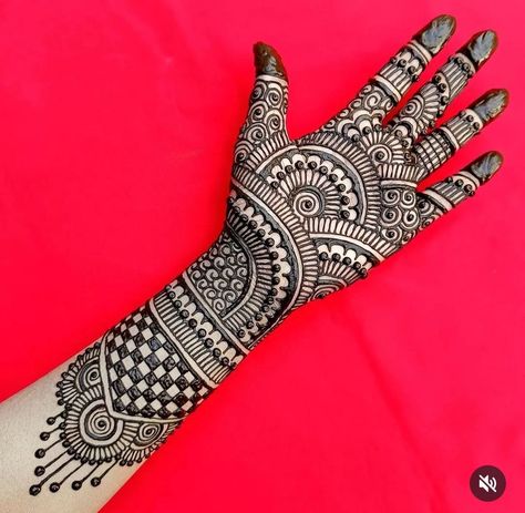 Mehndi Designs On Right Hand, Henna Bridal Mehndi Designs, Bridal Mehndi Designs For Beginners, Mehendi Designs For Hands Simple Easy Full Hand, Madhi Design Simple, Very Simple Mehndi Designs For Beginners Front Hand, Mehandi Designs Simple Front Hand Back, Modern Mehndi Designs Simple Front Hand Easy Full, Mehendhi Designs Simple Easy Back Hand