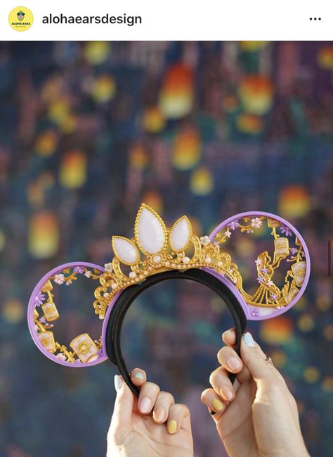 Interchangeable Ears from alohaearsdesign on IG Mickey Ears Headband, I See The Light, Disney Trip Outfits, Lost Princess, Diy Disney Ears, Disneyland Ears, Disney Ears Headband, Diy Mickey Ears, Disney Mouse Ears