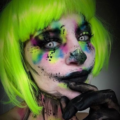 Finally!! I managed to squeeze a paint in 👏🏼👏🏼👏🏼 Meet "Nia" the first of my neon clowns using my new loose pigments from @makeupamurder 🙌🏼🌈… Neon Clown Makeup, Neon Clown, Fright Fest, Face Paint Makeup, Loose Pigments, Sfx Makeup, Clown Makeup, Purple Heart, Haunted House