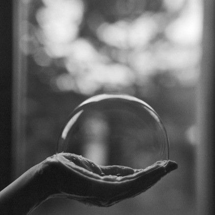 Sometimes you meet people beautiful on the outside but empty inside like soap bubbles. Feel so sorry for them.... Fine Art Photography, Bubble Pictures, The Mind's Eye, Bubble Balloons, Blowing Bubbles, Soap Bubbles, Black And White Pictures, Beautiful Photography, Black And White Photography