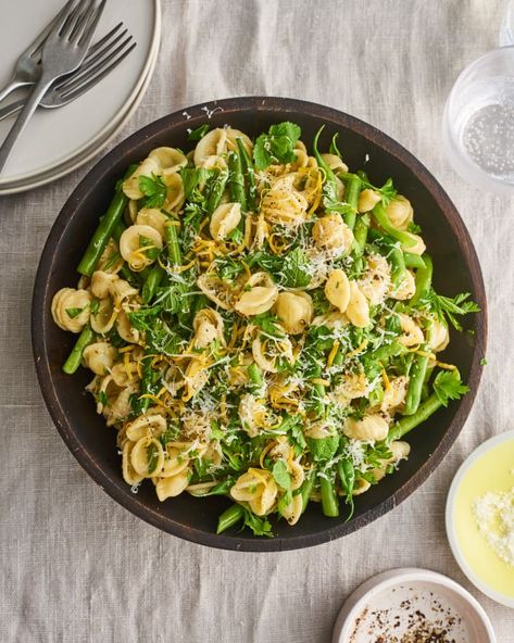 Lemon Herb Pasta, Lemon Pasta Salads, Herb Pasta, Pasta With Green Beans, Summer Potluck, Lemon Green Beans, Bean Pasta, Lemon Pasta, Easy Pasta Salad