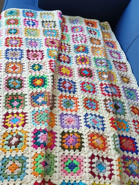 Fimo, Crochet Baby Blanket Tutorial, Modern Haken, Christmas Crochet Blanket, Granny Square Haken, Crochet Square Blanket, Crochet Blanket Pattern Easy, Crochet Cushion Cover, Crocheted Blanket