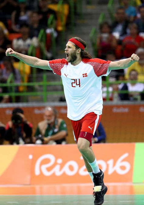 Handball Aesthetic, Mikkel Hansen, Cinderella Nails, Sports Poses, Women's Handball, Dad Aesthetic, Handball Players, Olympic Gold Medal, Instagram Status