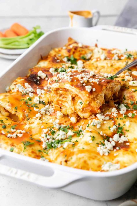 Add some spicy twist to a classic family recipe! This creamy buffalo chicken lasagna is about to become your favorite comfort meal. Spicy Chicken Lasagna, Buffalo Chicken Lasagna Recipe, Buffalo Chicken Lasagna, Creamy Buffalo Chicken, Chicken Lasagna Recipe, Chicken Lasagna, Mozzarella Chicken, Buffalo Sauce, Family Recipe