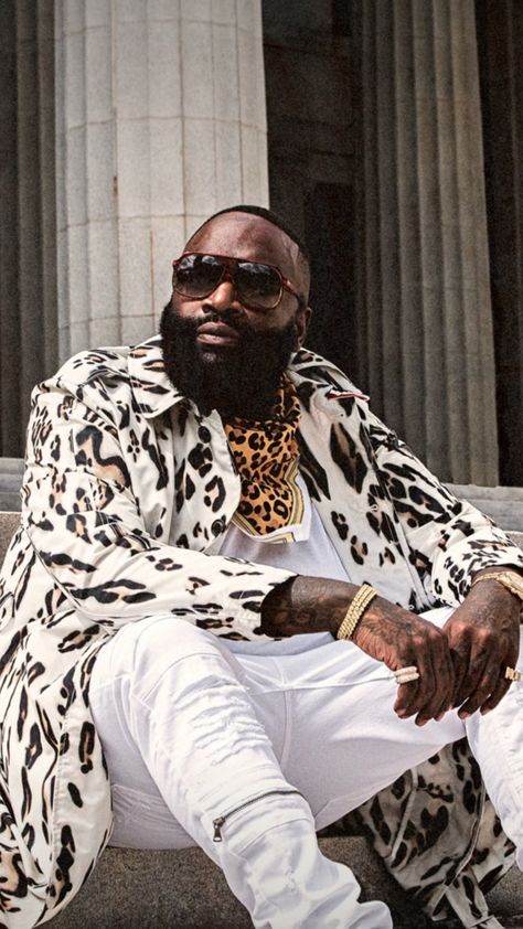 Rick Ross Wallpaper, Rick Ross Fashion, Migos Wallpaper, Chrisette Michele, Music Celebrities, Boss Fashion, Usher Raymond, Los Angeles Airport, Vintage High Waisted Shorts