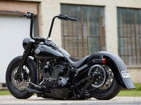 Harley Davidson Dyna Super Glide, Softail Bobber, Harley Davidson Road King, Softail Slim, Softail Custom, Harley Bobber, Classic Harley Davidson, Bobber Bikes, Softail Deluxe