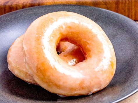 Krispy Kreme Glazed Doughnuts (Copycat) Recipe - Dinner, then Dessert Krispy Kreme Copycat Recipe, Popcorn Recipes Caramel, Dinner Then Dessert, Krispy Kreme Donuts, Glazed Doughnuts, Donut Muffins, Recipe Email, Filled Donuts, Recipe Dinner