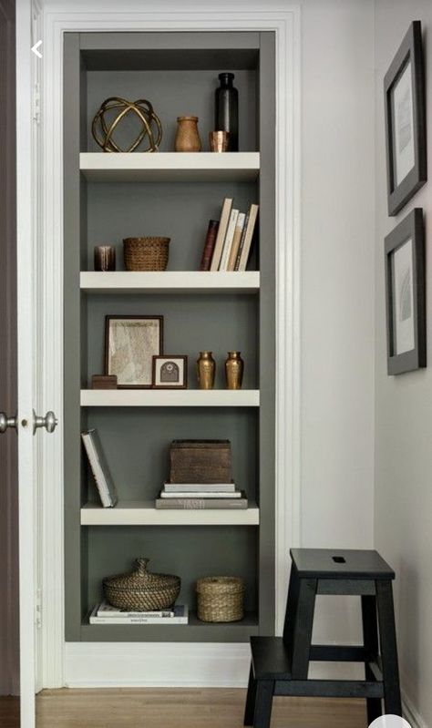 Entryway Ideas Under Stairs, Built In Bookshelf Living Room, Bookcase Bedroom Ideas, Recessed Shelves Living Room, Classic Bookshelf, Recessed Shelving, Hallway Shelving, Stylish Shelves, Classic Bookshelves