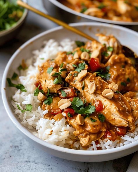 Slow Cooker Peanut Chicken, Peanut Chicken Recipe, Chicken Over Rice, Chili Garlic Paste, Stir Fry Rice, Peanut Chicken, Chicken Stir Fry, Gluten Free Chicken, Breakfast Lunch Dinner